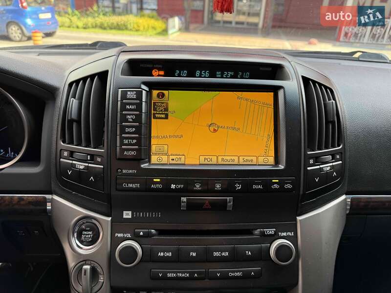 Внедорожник / Кроссовер Toyota Land Cruiser 2011 в Львове