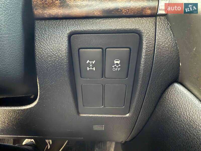 Внедорожник / Кроссовер Toyota Land Cruiser 2011 в Львове