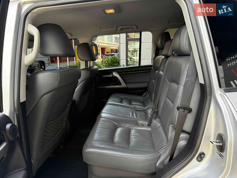 Внедорожник / Кроссовер Toyota Land Cruiser 2011 в Львове