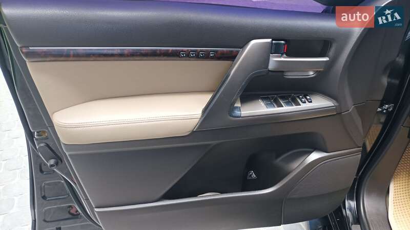 Позашляховик / Кросовер Toyota Land Cruiser 2008 в Вінниці