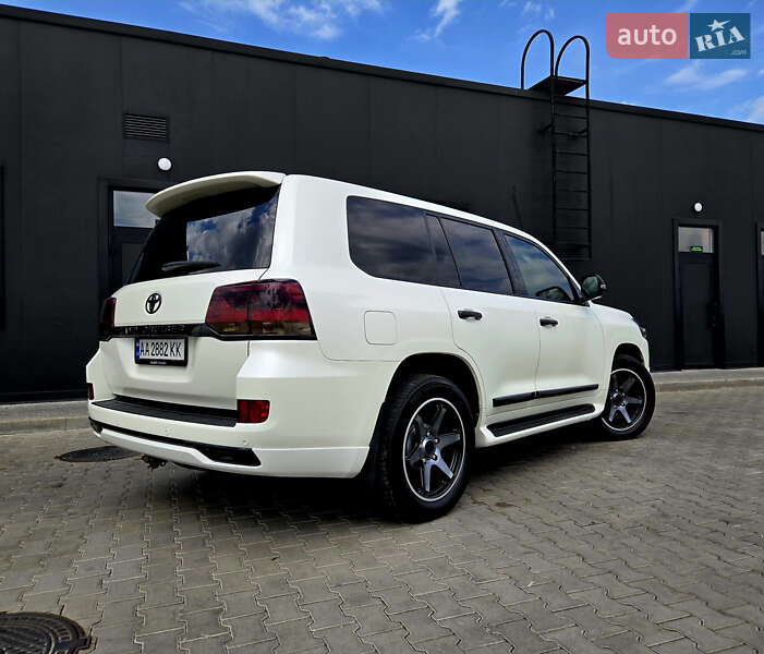 Позашляховик / Кросовер Toyota Land Cruiser 2016 в Києві