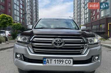 Позашляховик / Кросовер Toyota Land Cruiser 2017 в Івано-Франківську
