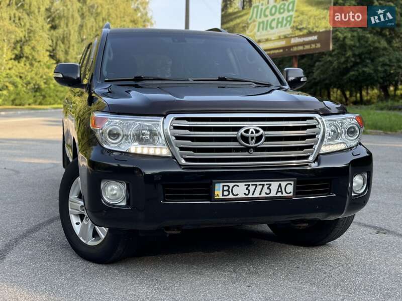 Позашляховик / Кросовер Toyota Land Cruiser 2014 в Трускавці фото 7 Позашляховик / Кросовер Toyota Land Cruiser 2014 в Трускавці