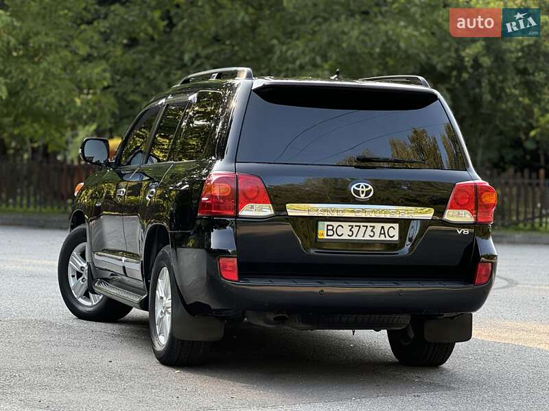 Позашляховик / Кросовер Toyota Land Cruiser 2014 в Трускавці фото 36 Позашляховик / Кросовер Toyota Land Cruiser 2014 в Трускавці