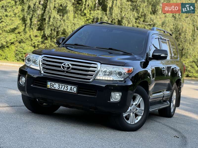 Позашляховик / Кросовер Toyota Land Cruiser 2014 в Трускавці фото 20 Позашляховик / Кросовер Toyota Land Cruiser 2014 в Трускавці