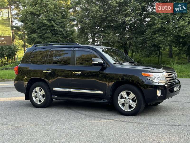 Позашляховик / Кросовер Toyota Land Cruiser 2014 в Трускавці фото 28 Позашляховик / Кросовер Toyota Land Cruiser 2014 в Трускавці