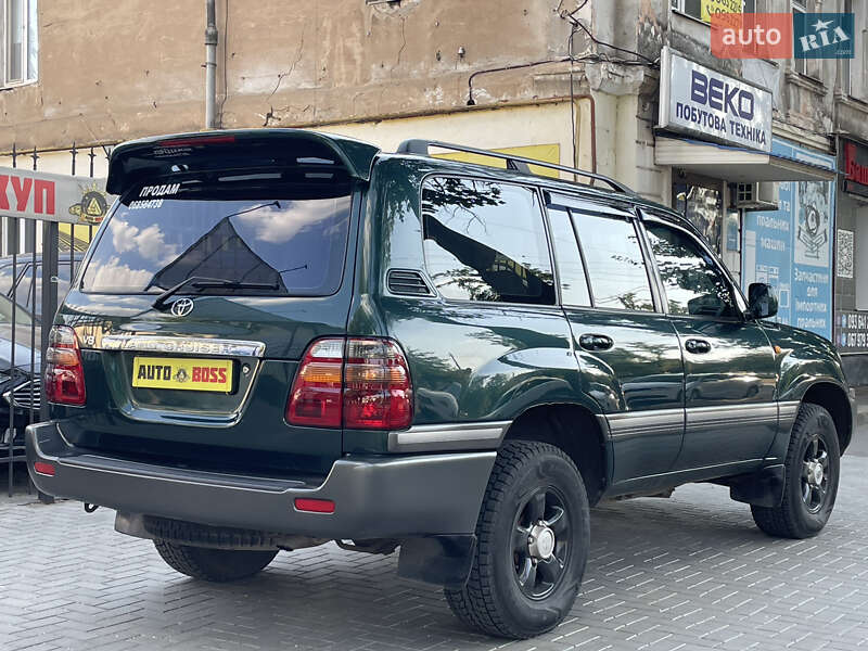 Позашляховик / Кросовер Toyota Land Cruiser 2001 в Миколаєві