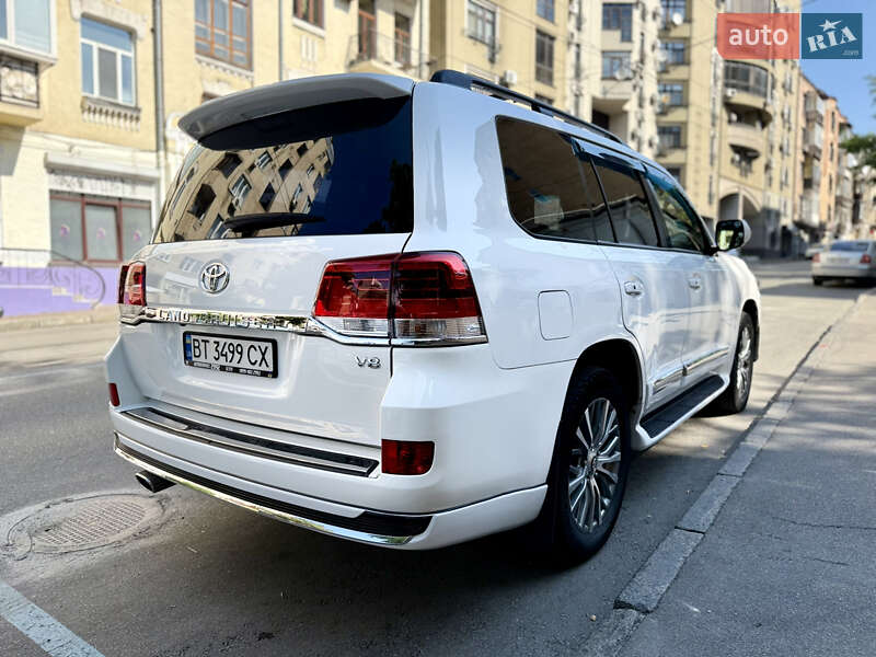 Внедорожник / Кроссовер Toyota Land Cruiser 2007 в Киеве