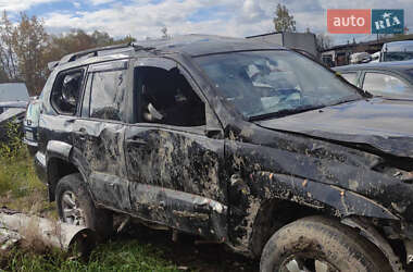 Внедорожник / Кроссовер Toyota Land Cruiser 2005 в Косове