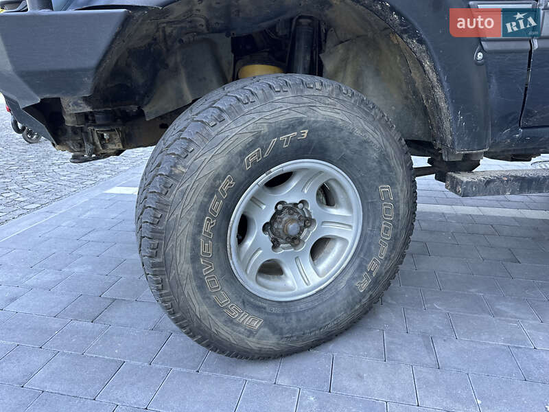 Внедорожник / Кроссовер Toyota Land Cruiser 1997 в Сваляве