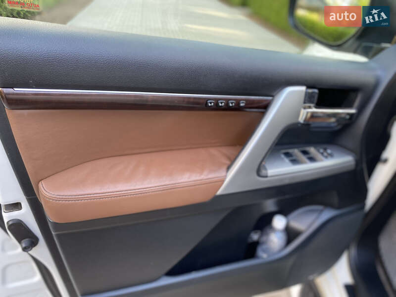 Внедорожник / Кроссовер Toyota Land Cruiser 2014 в Киеве