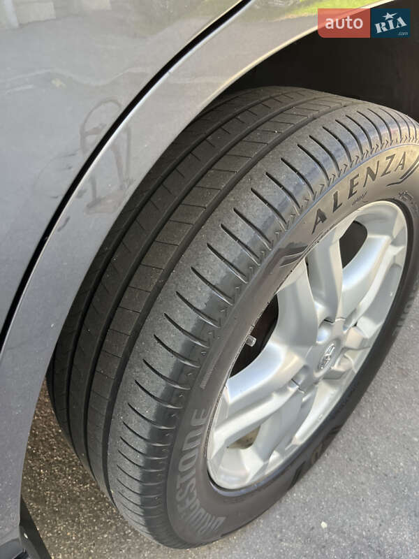 Внедорожник / Кроссовер Toyota Land Cruiser 2011 в Киеве фото 22 Внедорожник / Кроссовер Toyota Land Cruiser 2011 в Киеве