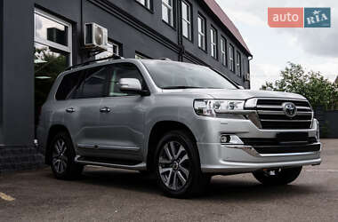 Внедорожник / Кроссовер Toyota Land Cruiser 2019 в Киеве