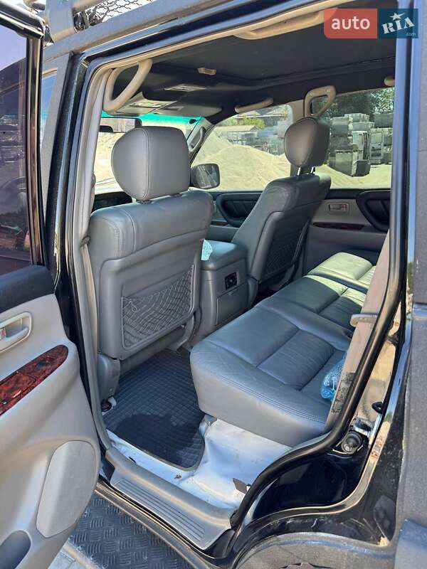 Внедорожник / Кроссовер Toyota Land Cruiser 2003 в Днепре