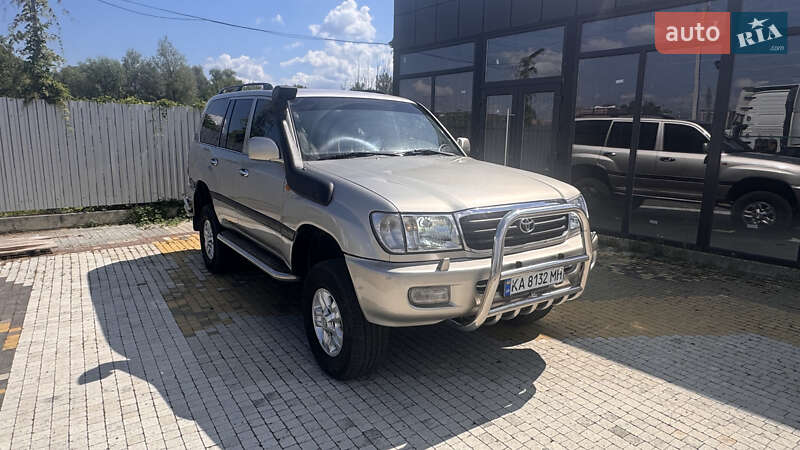 Внедорожник / Кроссовер Toyota Land Cruiser 2001 в Тячеве