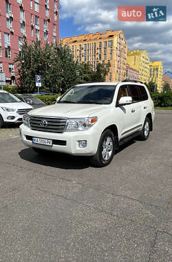 Внедорожник / Кроссовер Toyota Land Cruiser 2013 в Киеве