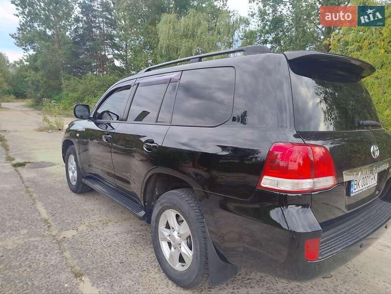Внедорожник / Кроссовер Toyota Land Cruiser 2008 в Вараше