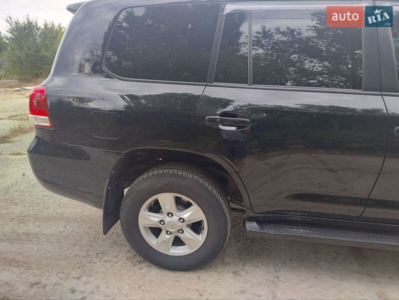 Внедорожник / Кроссовер Toyota Land Cruiser 2008 в Вараше