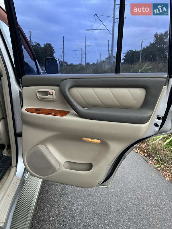 Внедорожник / Кроссовер Toyota Land Cruiser 2004 в Василькове