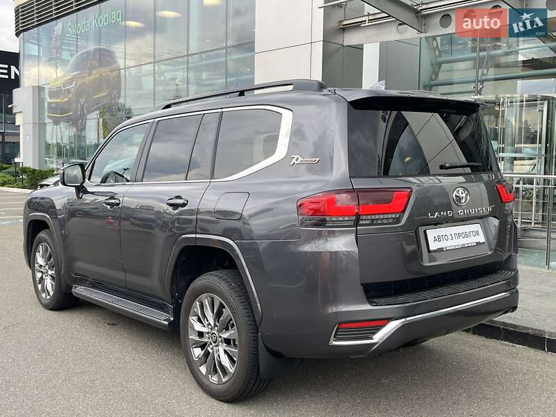 Внедорожник / Кроссовер Toyota Land Cruiser 2021 в Киеве