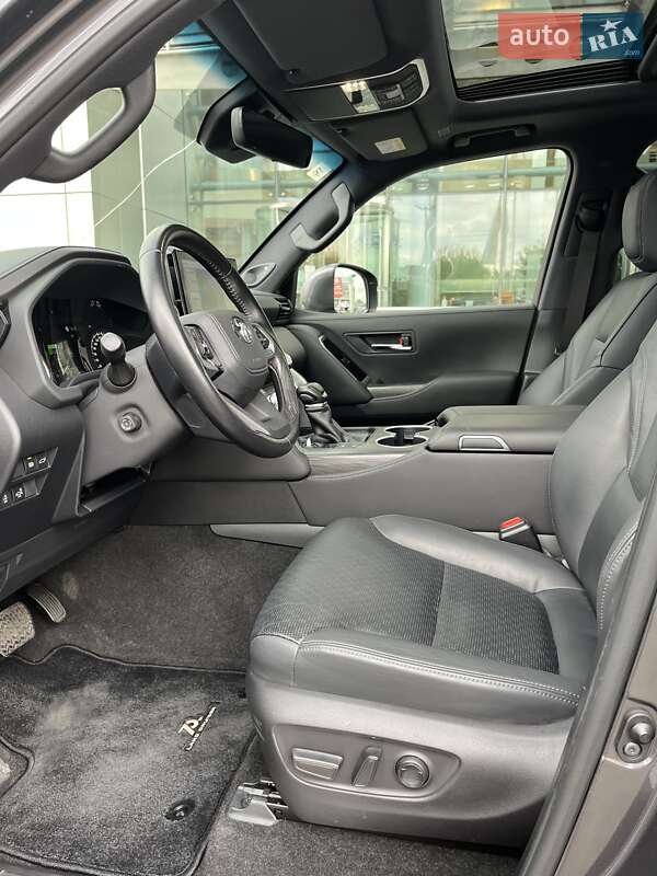 Внедорожник / Кроссовер Toyota Land Cruiser 2021 в Киеве