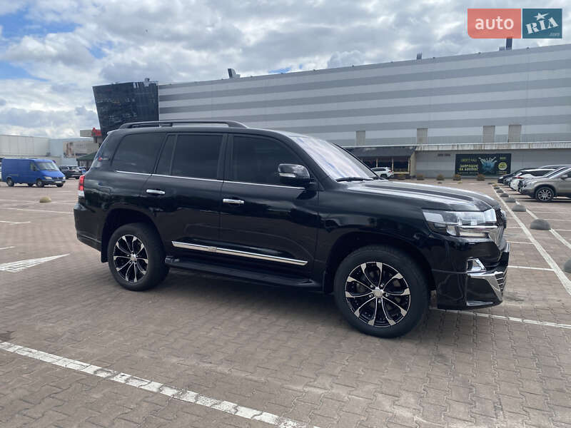 Внедорожник / Кроссовер Toyota Land Cruiser 2020 в Житомире