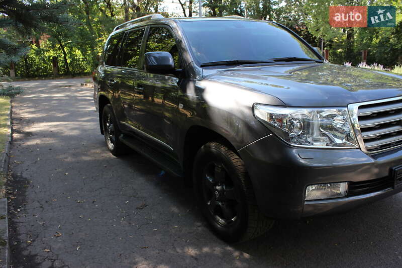 Внедорожник / Кроссовер Toyota Land Cruiser 2011 в Кривом Роге