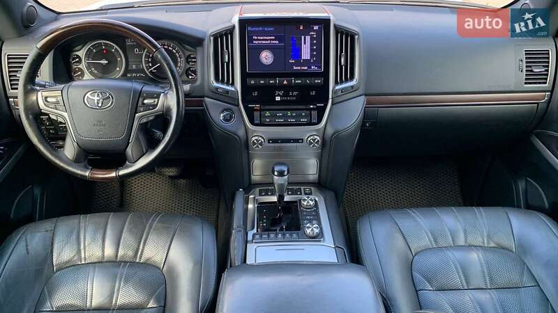 Внедорожник / Кроссовер Toyota Land Cruiser 2019 в Хмельницком