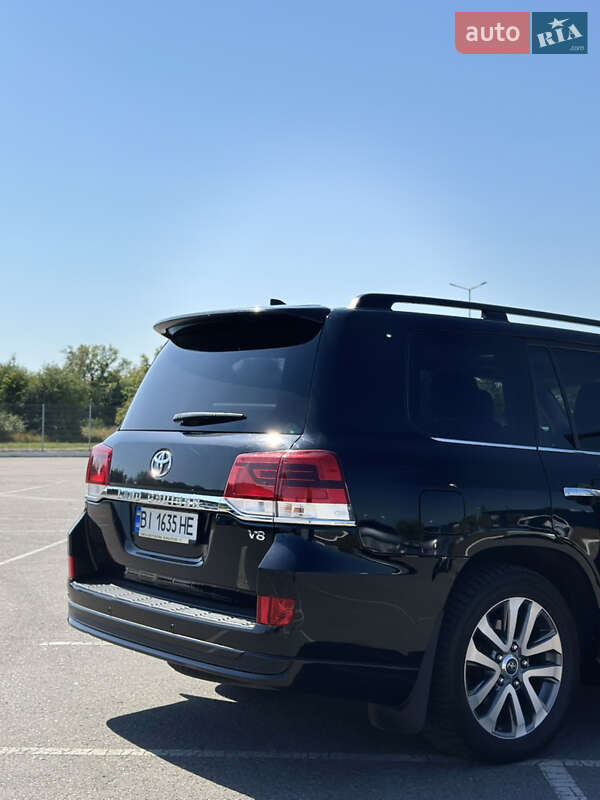 Внедорожник / Кроссовер Toyota Land Cruiser 2019 в Полтаве