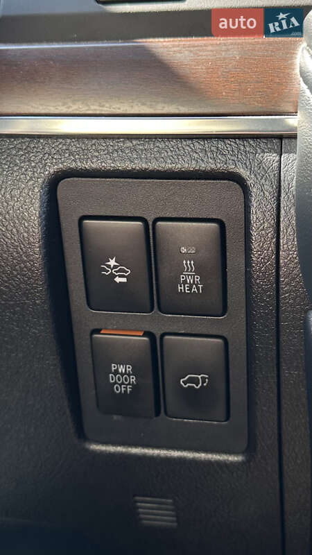 Внедорожник / Кроссовер Toyota Land Cruiser 2019 в Полтаве