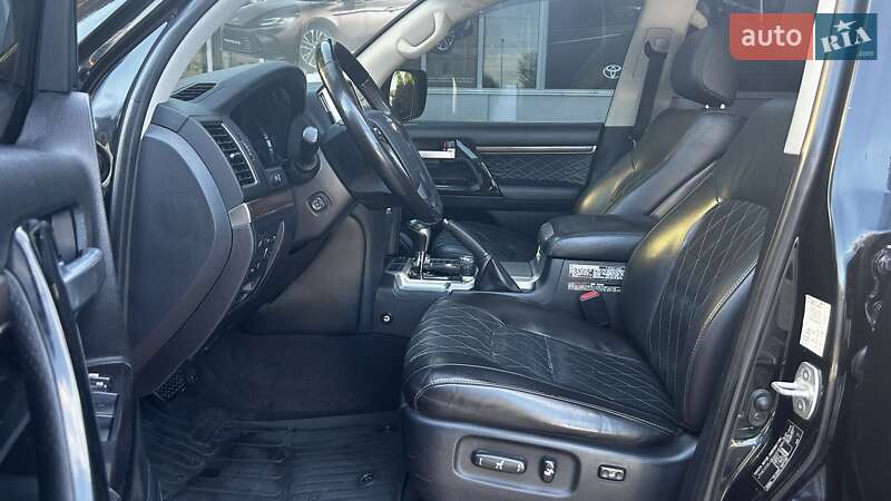 Внедорожник / Кроссовер Toyota Land Cruiser 2016 в Черновцах