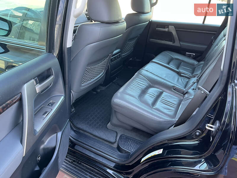 Внедорожник / Кроссовер Toyota Land Cruiser 2008 в Ровно фото 16 Внедорожник / Кроссовер Toyota Land Cruiser 2008 в Ровно