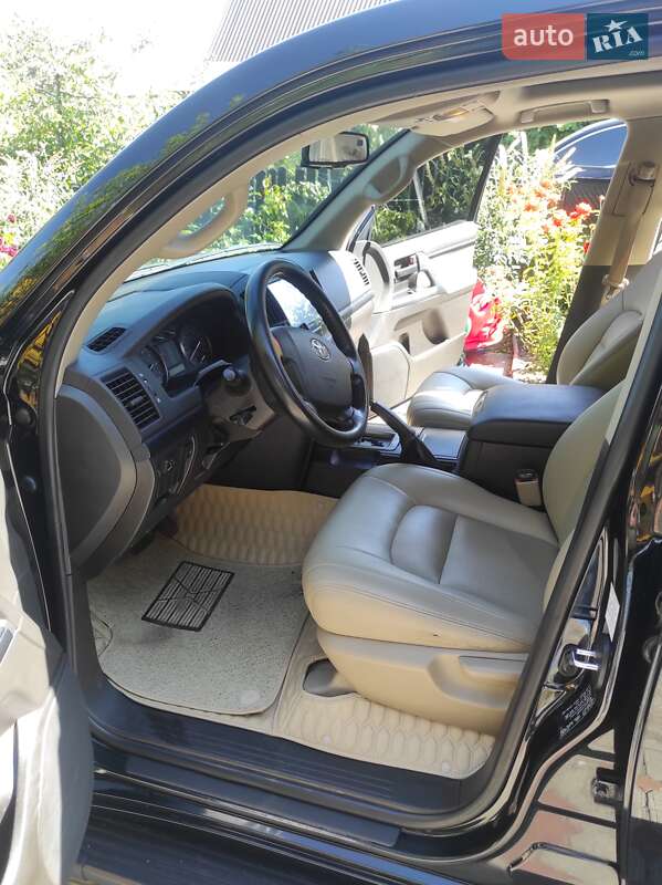 Внедорожник / Кроссовер Toyota Land Cruiser 2008 в Киеве