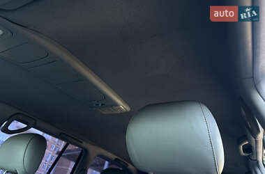 Внедорожник / Кроссовер Toyota Land Cruiser 2002 в 