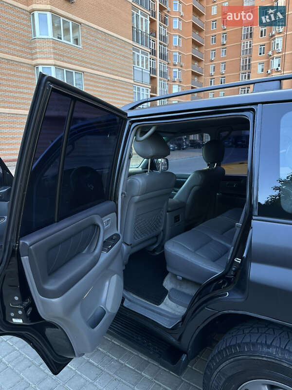 Внедорожник / Кроссовер Toyota Land Cruiser 2002 в Одессе