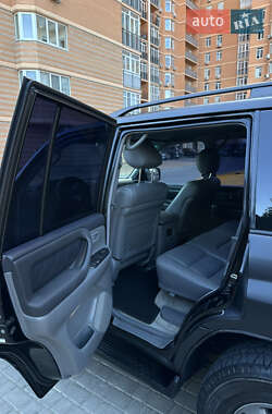 Внедорожник / Кроссовер Toyota Land Cruiser 2002 в 