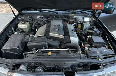 Внедорожник / Кроссовер Toyota Land Cruiser 2002 в 