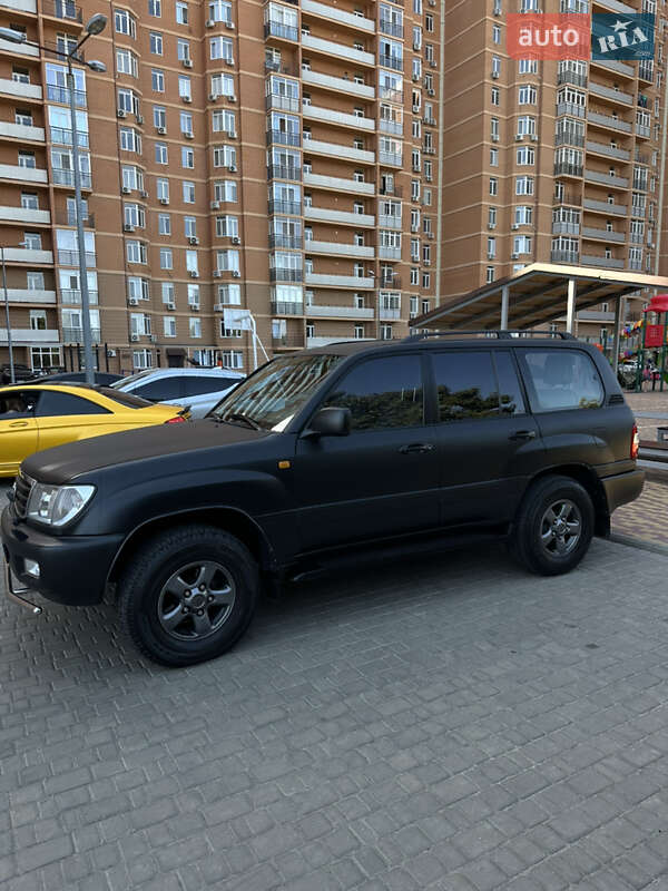 Внедорожник / Кроссовер Toyota Land Cruiser 2002 в Одессе