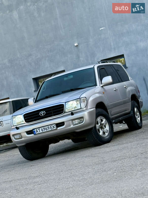 Toyota Land Cruiser 2002