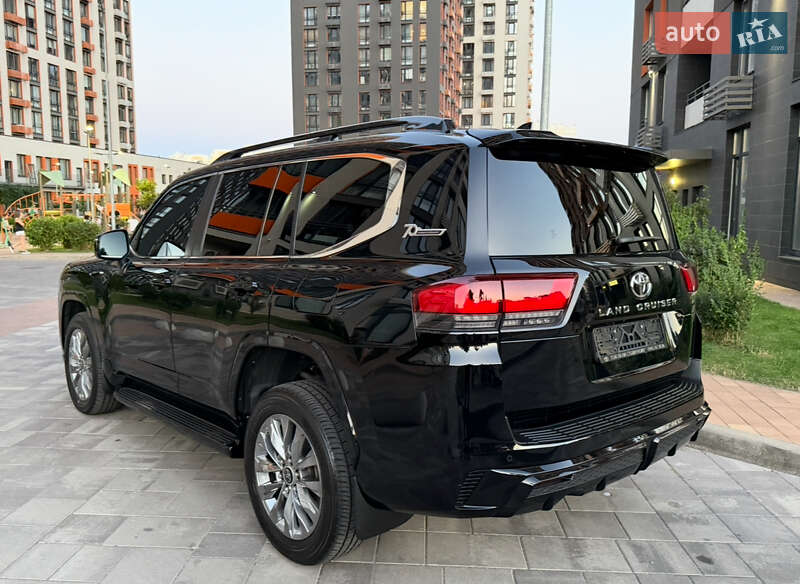 Внедорожник / Кроссовер Toyota Land Cruiser 2021 в Киеве