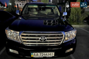 Позашляховик / Кросовер Toyota Land Cruiser 2009 в Києві
