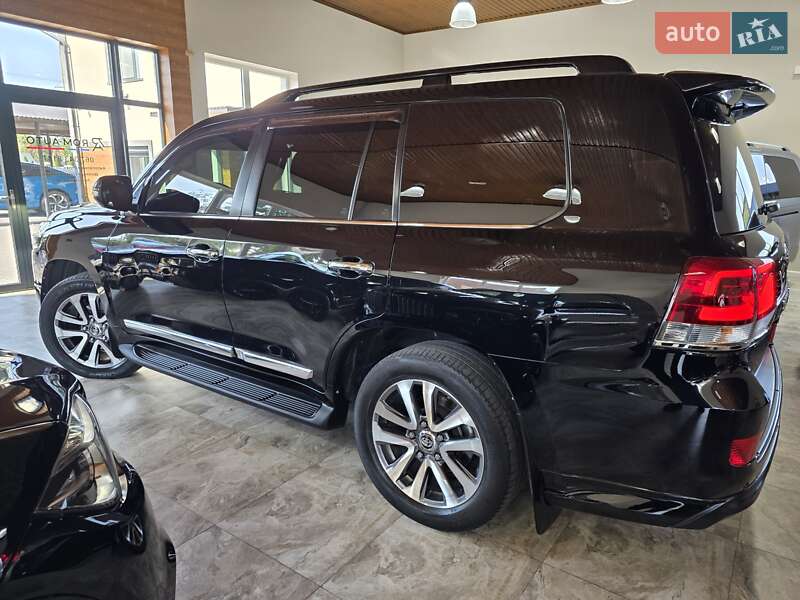 Внедорожник / Кроссовер Toyota Land Cruiser 2018 в Коломые