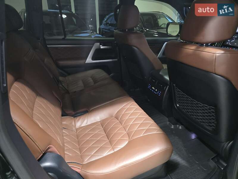 Внедорожник / Кроссовер Toyota Land Cruiser 2018 в Коломые