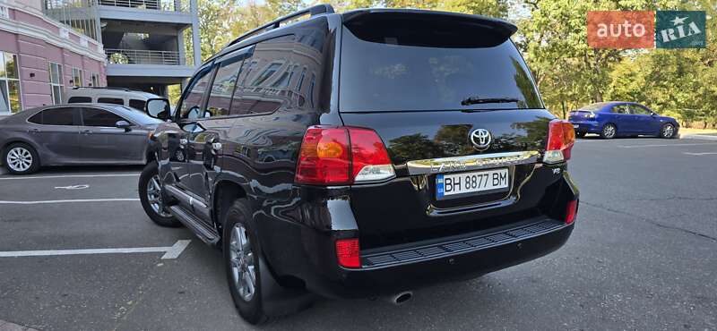 Внедорожник / Кроссовер Toyota Land Cruiser 2012 в Одессе фото 8 Внедорожник / Кроссовер Toyota Land Cruiser 2012 в Одессе