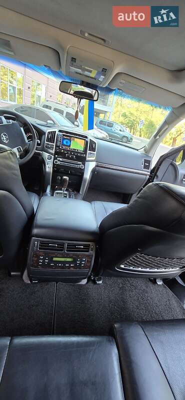 Внедорожник / Кроссовер Toyota Land Cruiser 2012 в Одессе фото 17 Внедорожник / Кроссовер Toyota Land Cruiser 2012 в Одессе