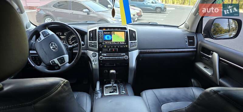Внедорожник / Кроссовер Toyota Land Cruiser 2012 в Одессе фото 47 Внедорожник / Кроссовер Toyota Land Cruiser 2012 в Одессе