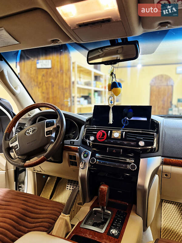 Внедорожник / Кроссовер Toyota Land Cruiser 2013 в Кривом Роге фото 15 Внедорожник / Кроссовер Toyota Land Cruiser 2013 в Кривом Роге
