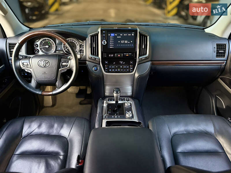 Внедорожник / Кроссовер Toyota Land Cruiser 2016 в Харькове