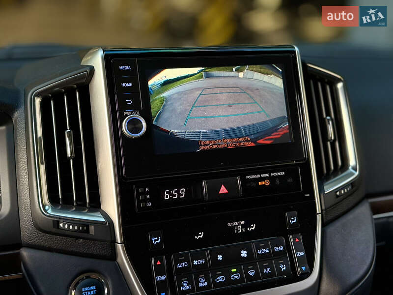 Внедорожник / Кроссовер Toyota Land Cruiser 2016 в Харькове