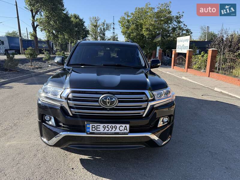 Внедорожник / Кроссовер Toyota Land Cruiser 2018 в Кривом Роге